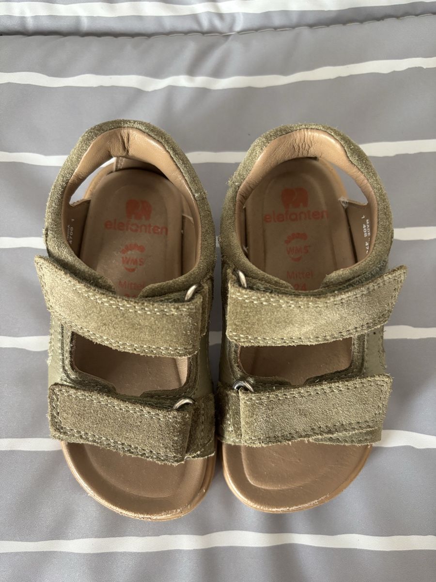 Scarpe per ragazzi: Sandalen, Grösse 24 – Usato da Schleinikon venduto da Jessica_Lutishi 2