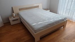 Bettgestell ohne Matratze Grösse 160x200cm gebraucht