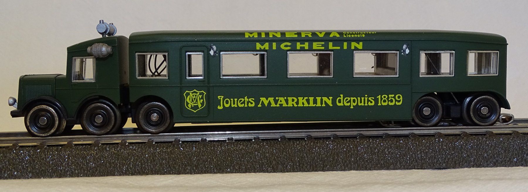 Märklin Modellini di ferrovie: Märklin HO-Wechselstrom Micheline "Digital" – Usato da Melchnau venduto da Lhofer 1