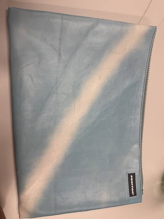 Schüler-Etuis: Freitag Pouch F08 Dan – Gebraucht aus Frauenfeld von rogerkk