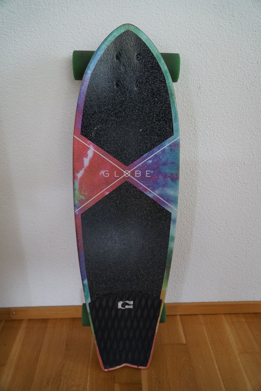 Globe Skateboards: Globe Chromantic Cruiser Skateboard "Tie Dye" – Usato da Menziken venduto da sas_y2ft