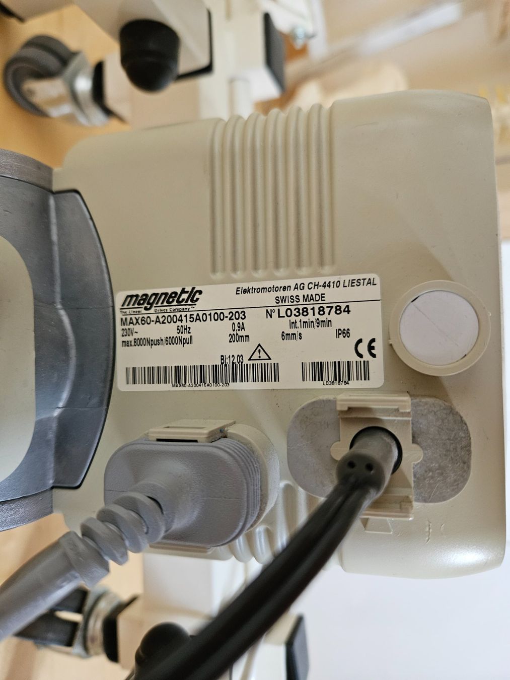 Sedie a sdraio: Massageliege elektronisch – Usato da Nänikon venduto da 8610pb 4