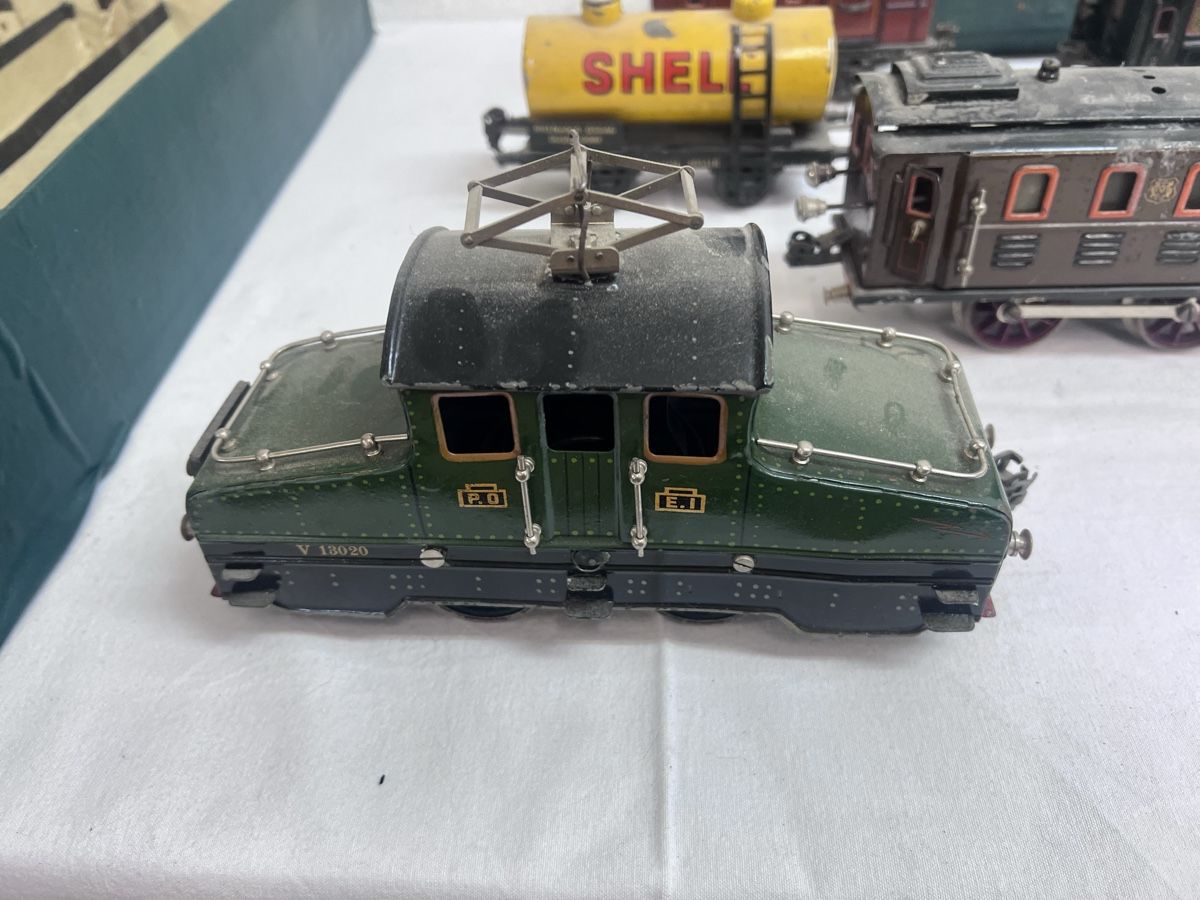 Märklin Modellini di ferrovie: Märklin Eisenbahn Set (74) – Usato da Glattfelden venduto da brockischweiz 3