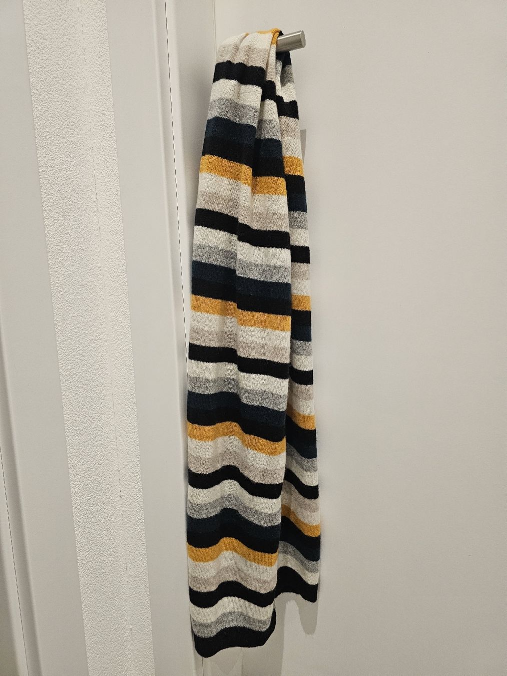 Foulards, Tücher & Schals: 100% cashmere schal von Manor – Gebraucht aus bellinzona von zeus6535