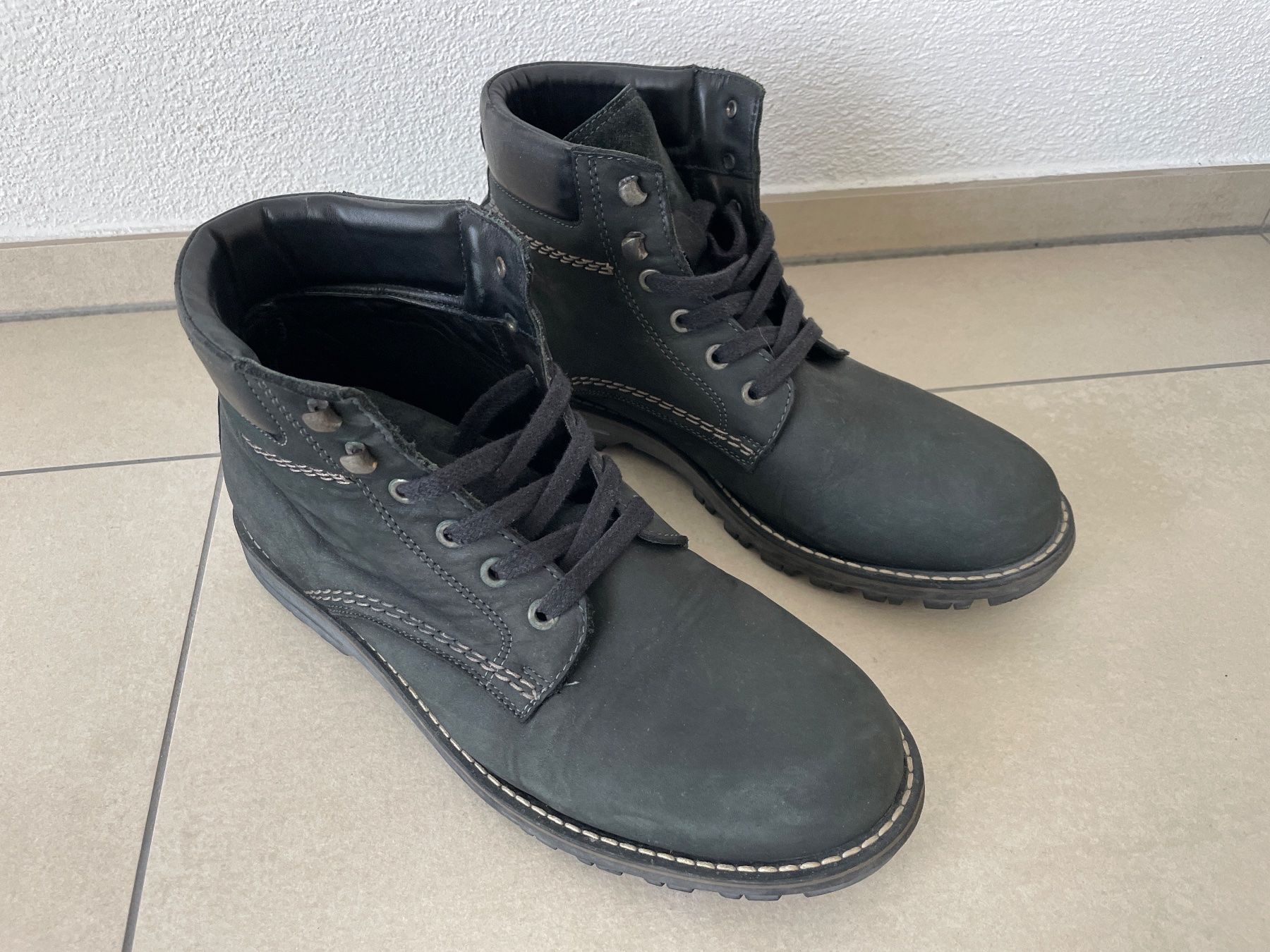 Navyboot Scarpe da uomo: Schuhe Navyboot - Grösse 41 – Usato da Tuggen venduto da Dex8055