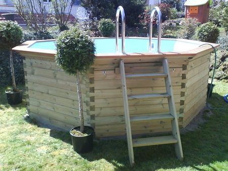 Neues  Holzpool für den Garten, inklusive Zubehör!