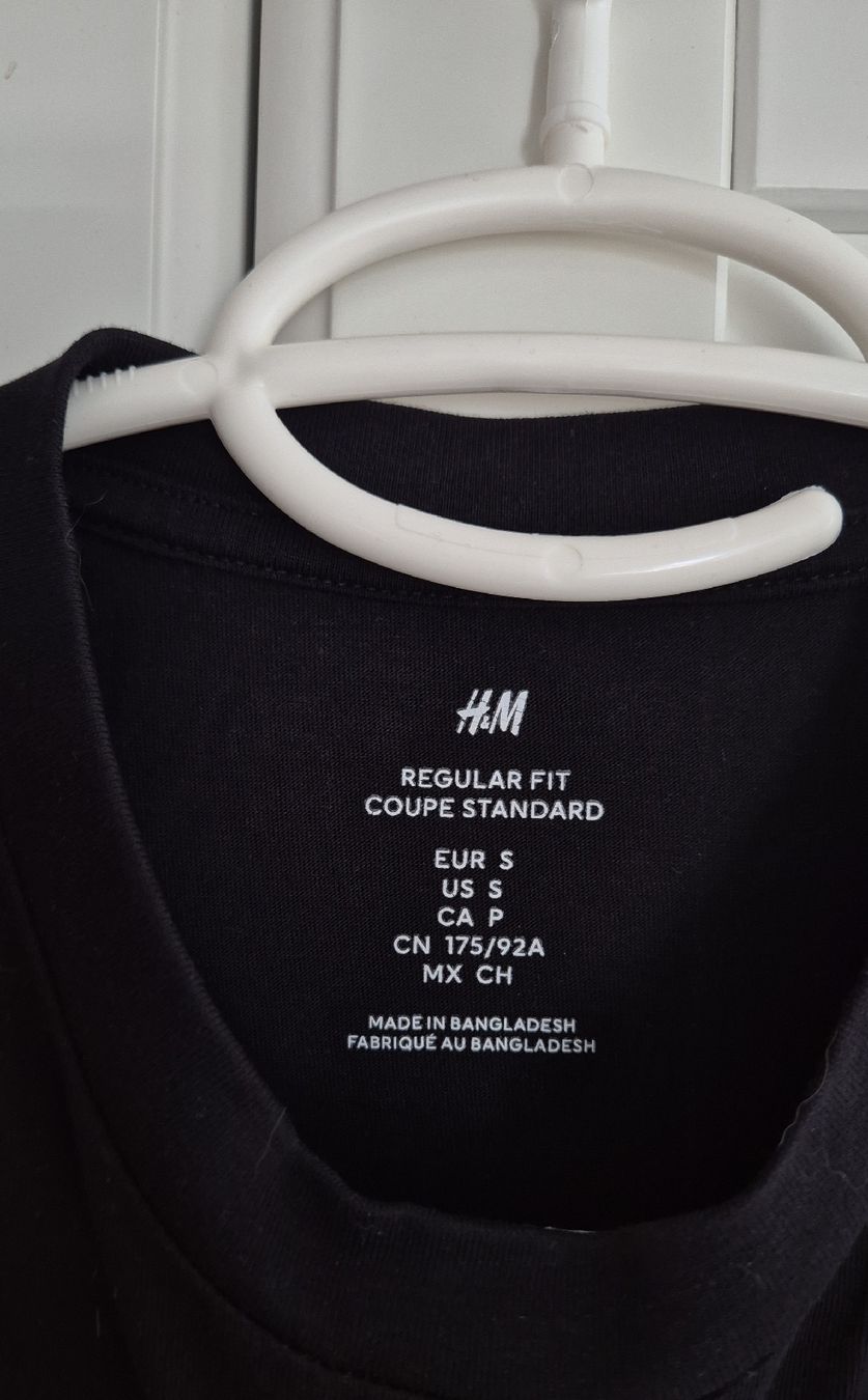 H&M T-Shirts: Basic T-Shirt, schwarz, H&M, Gr. S – Neu (gemäss Beschreibung) aus Winterthur von inkidaria 1