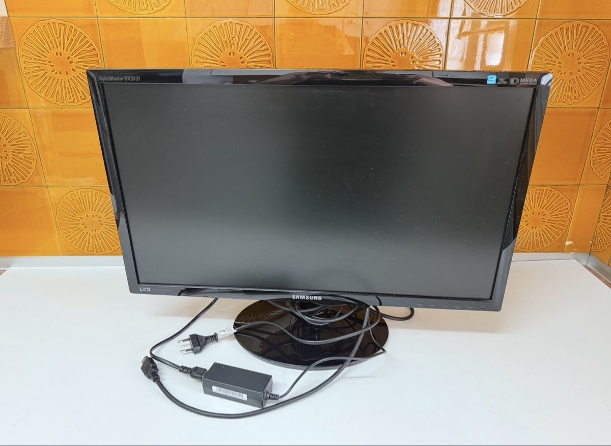 Monitor: Monitor 24 Zoll Samsung HDMI – Usato da Gerlafingen venduto da HungerDiva
