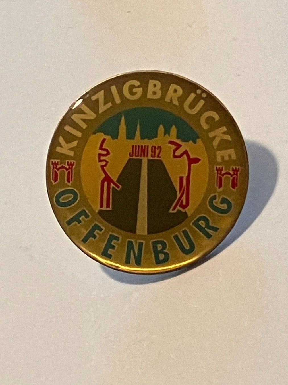 Placchette & Badge: 1 Pin Kinzigbrücke Offenburg 1992 – Usato da Basel venduto da djwwpp