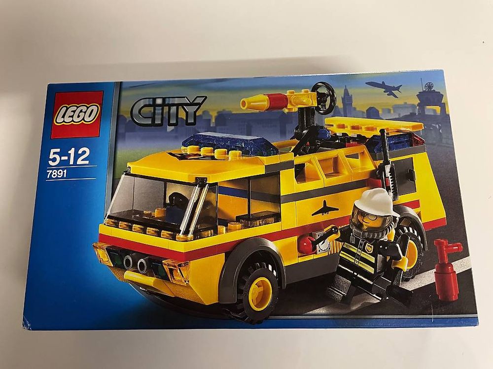 LEGO City Flughafen Feuerwehrwagen 7891 (Gebraucht) in Willerzell für ...