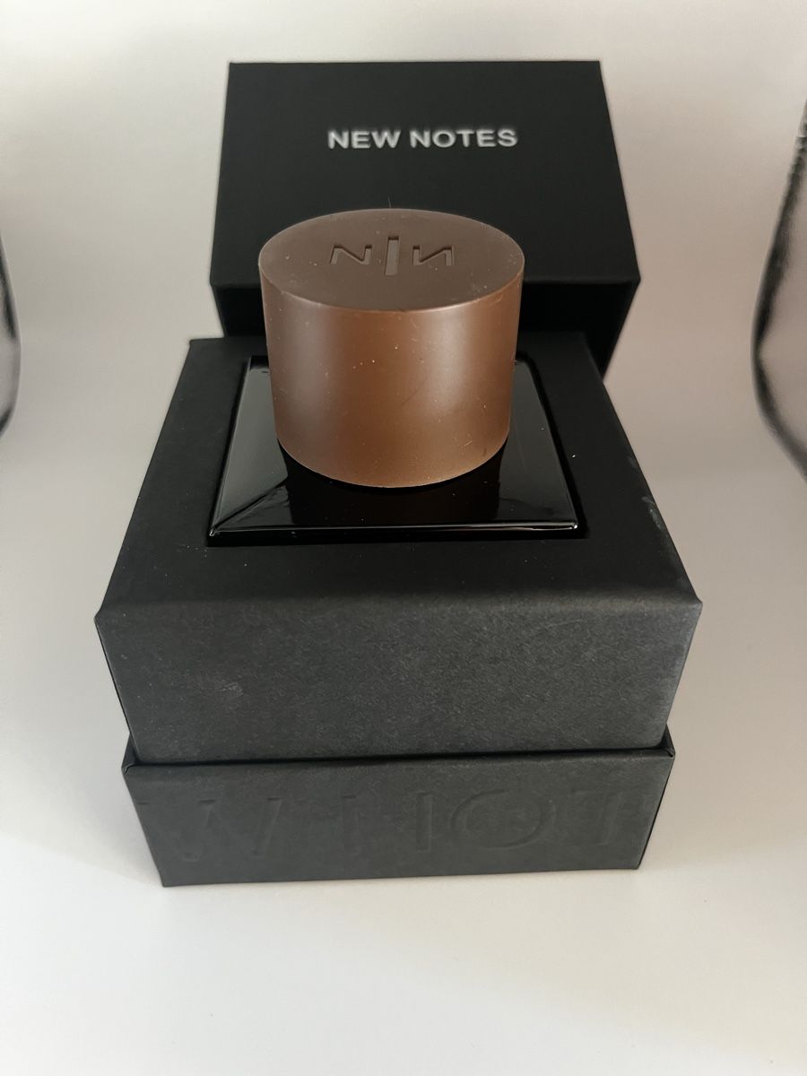 Profumi & Eau de Toilette: NICHE - EXDP Akigala Mandarino by New Notes (decant) – Usato da Genève venduto da StaceyH 1