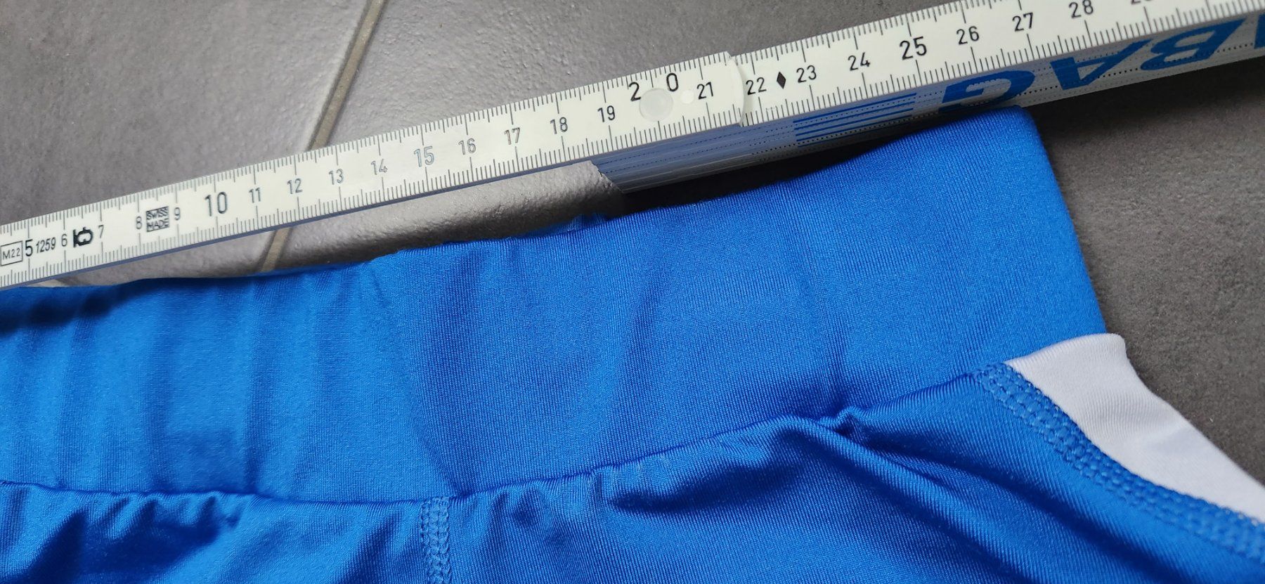 Pantaloni: Trainingshose Erima Gr. 34 – Usato da Lyss venduto da Urma5 1