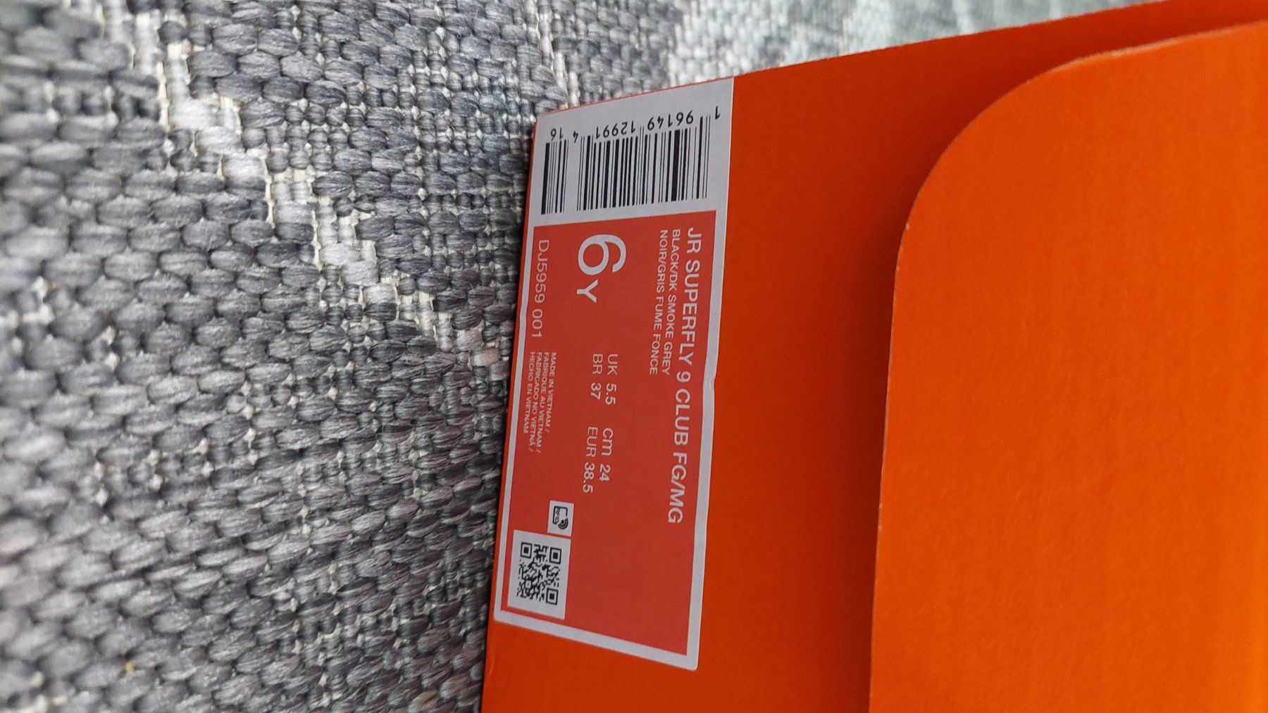 Nike Scarpe per ragazzi: Nike Schuh Grösse 38.5 wie neu – Nuovo (secondo la descrizione) da Egolzwil venduto da mobiledeluxe 7