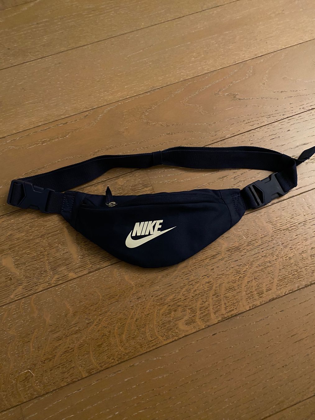 Nike Taschen: Nike Bauchtasche – Neu (gemäss Beschreibung) aus Oberdorf NW von ernimeri 1
