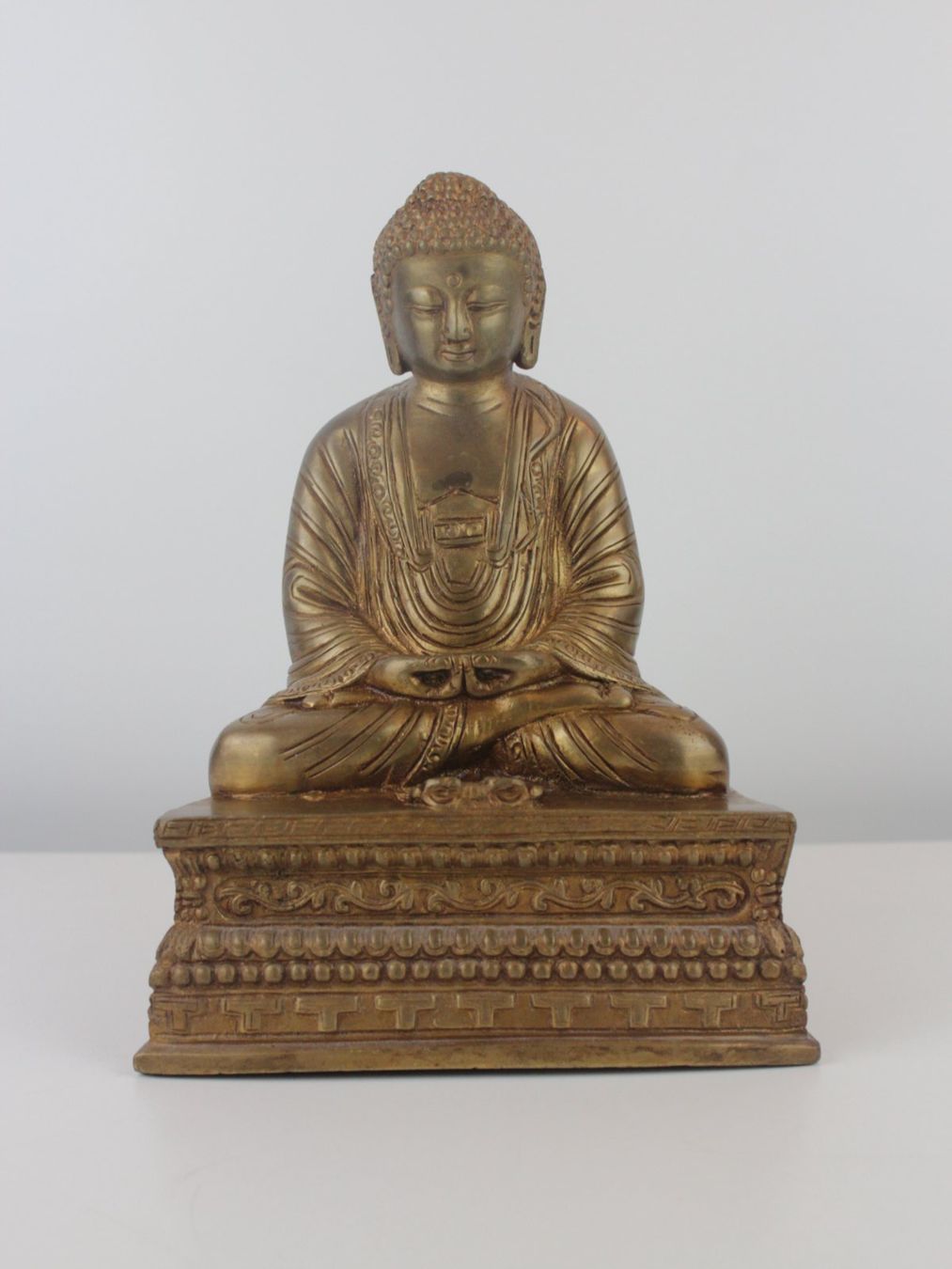 Sculture & Statue: Sitzender Buddha aus massivem Messing – Usato da Basel venduto da IRMAundFRED
