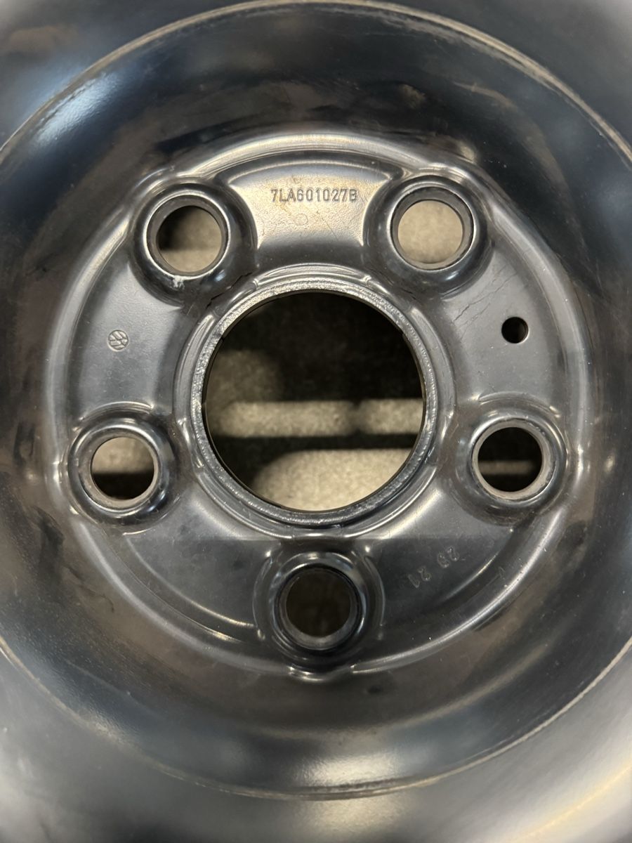 Pneumatici & Ruote complete: Original stahlfelgen vw t6 – Usato da Muri AG venduto da Rubich 2