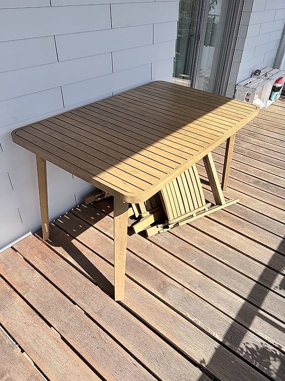 Set di tavolo e panche: Tisch mit 4 Stühlen – Usato da Triesen venduto da f_l_gd22