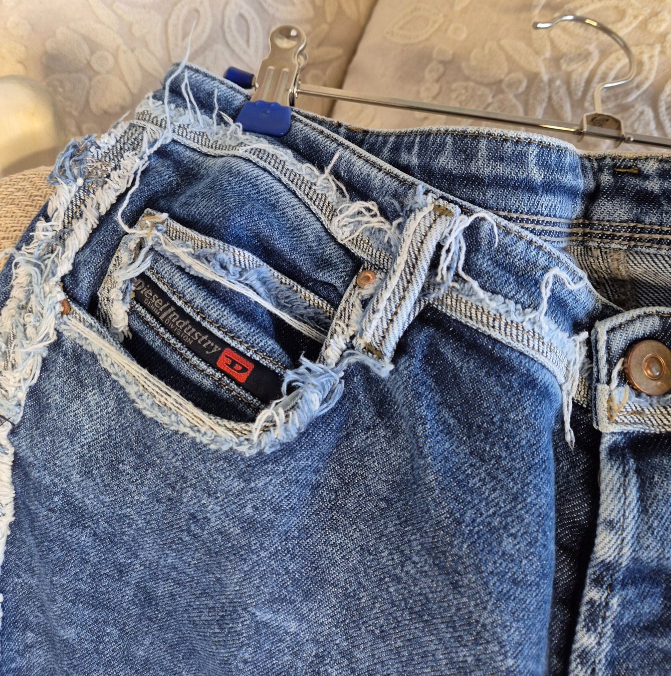 Diesel Jeans: Diesel Jeans – Usato da Leissigen venduto da ali_k9v8 4