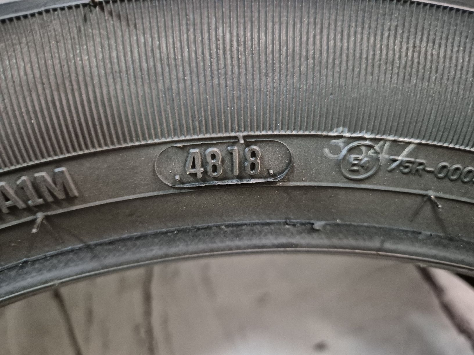 Altro in Scrittura & Disegno: Dunlop pneu moto – Nuovo (secondo la descrizione) da Le Locle venduto da CHEGUA 2