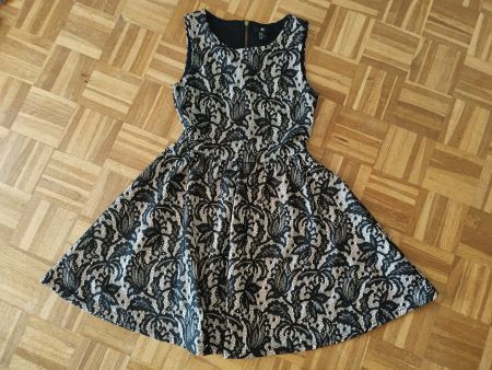 H&M Spitzenkleid Gr XS (32/34) Mädchen Kleid