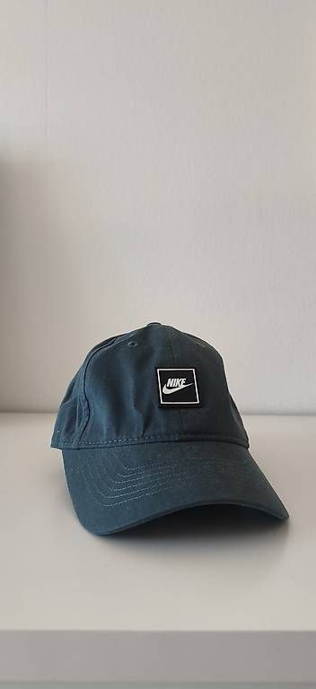 Copricapi, berretti & cappellini: Nike Cap  Dunkelgrün / Petrol – Usato da Schaffhausen venduto da wanno 1