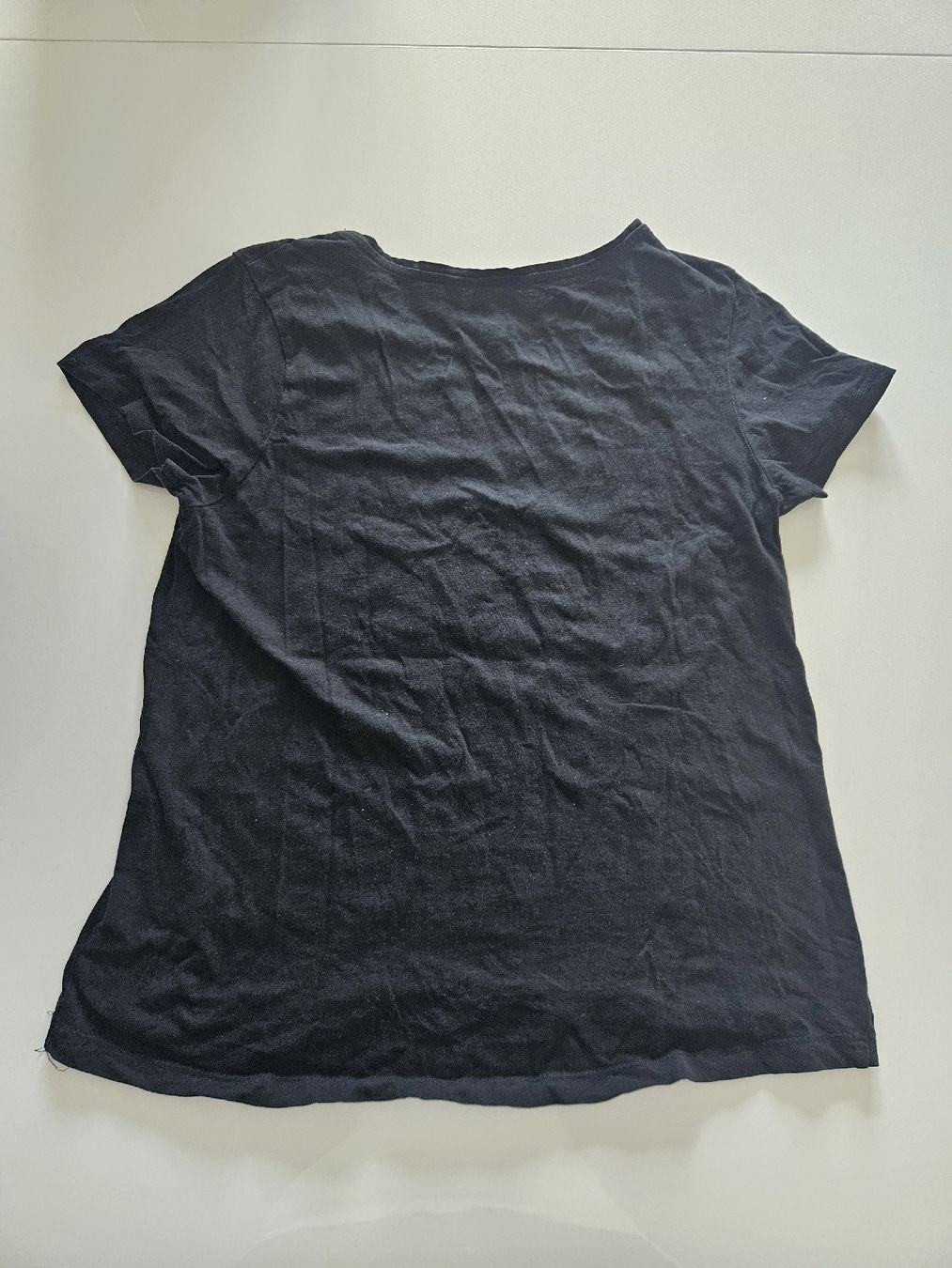 T-shirt: Schwarzes T-Shirt, Grösse M – Nuovo (secondo la descrizione) da Niederurnen venduto da leylaaa08 1