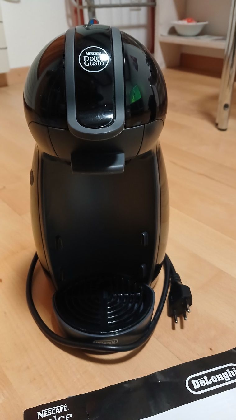 Nescafé Kaffeemaschinen & Espressomaschinen: NESCAFE DolceGusto Kaffee-Kapselmaschiene – Gebraucht aus hinwil von tho_j6kz 9