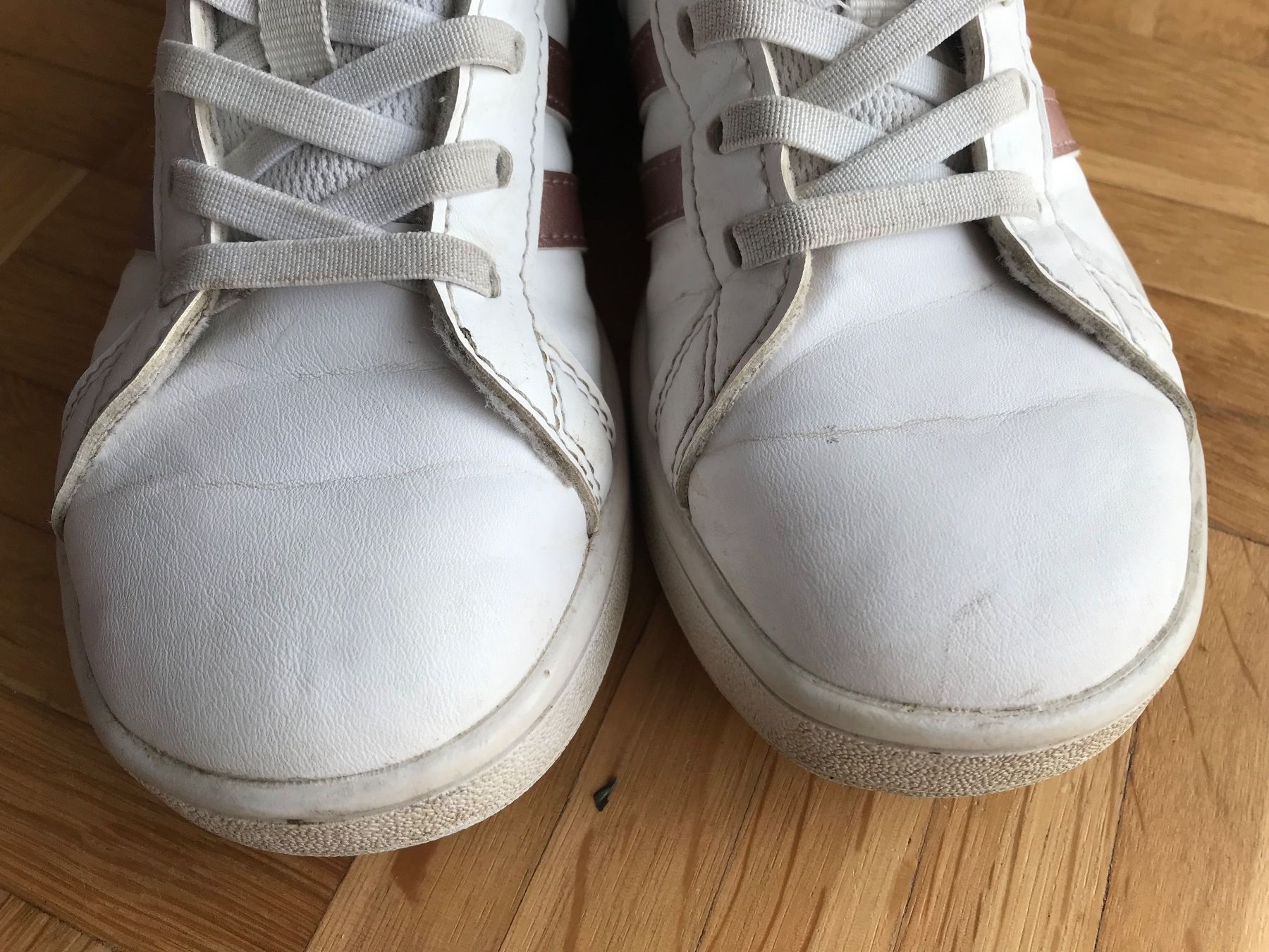 Adidas Schuhe für Mädchen: Turnschuhe Mädchen Adidas Grösse 32 weiss – Gebraucht aus Emmenbrücke von Hathor123 4