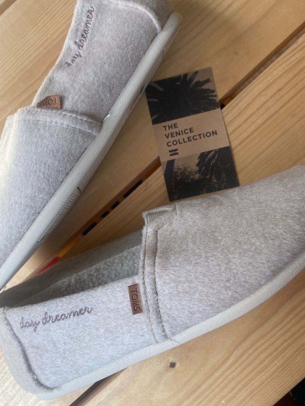 Toms Scarpe da donna: Toms Femmes Taille 36.5 – Nuovo e nell'imballaggio originale da Orbe venduto da D-stockFactory-Orbe 2