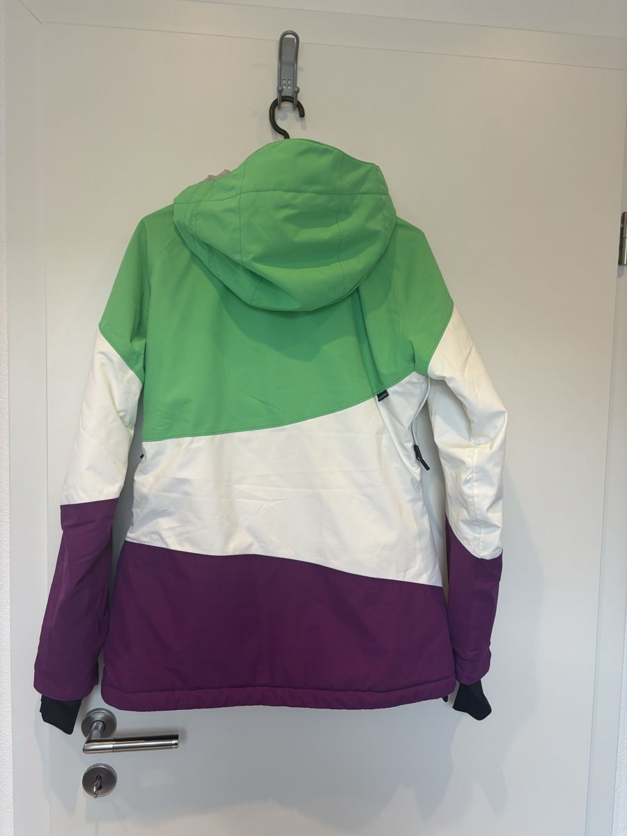 Chiemsee Jacken: Ski-/ Snowboardjacke – Gebraucht aus Turbenthal von samara.g.z 1