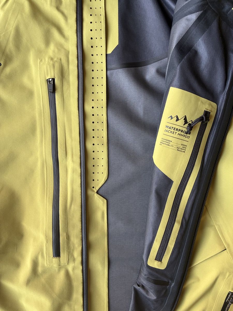 Decathlon Vestes: Quechua MH900 lightweight rain jacket – Neuf (Voir description) à Bern par oli_w5zx 2