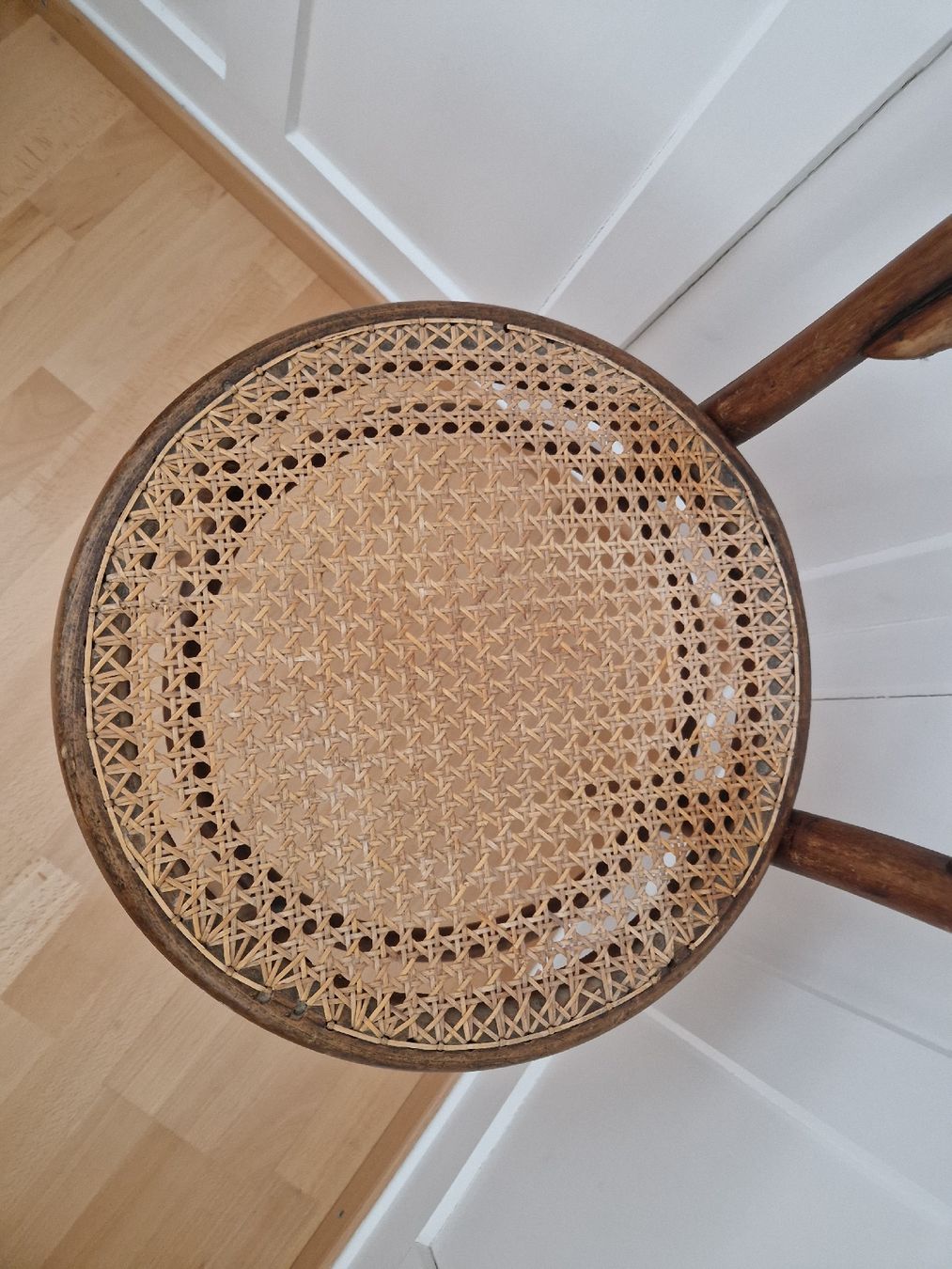 Thonet Sedie: Thonet Stuhl mit Wienergeflecht – Usato da St. Gallen venduto da Sayuri 2
