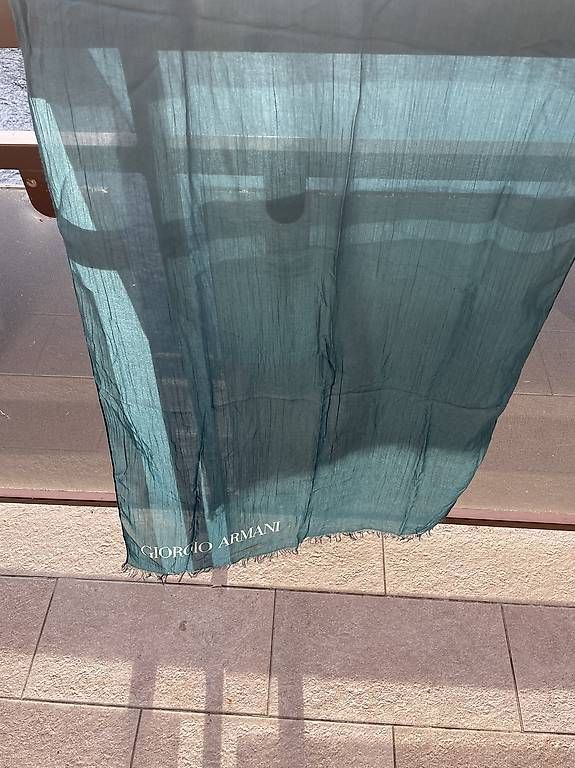 Foulards & écharpes: Giorgio Armani Logo Scarf / Stola – D'occasion à Ponte Tresa par coc_nnf5 3