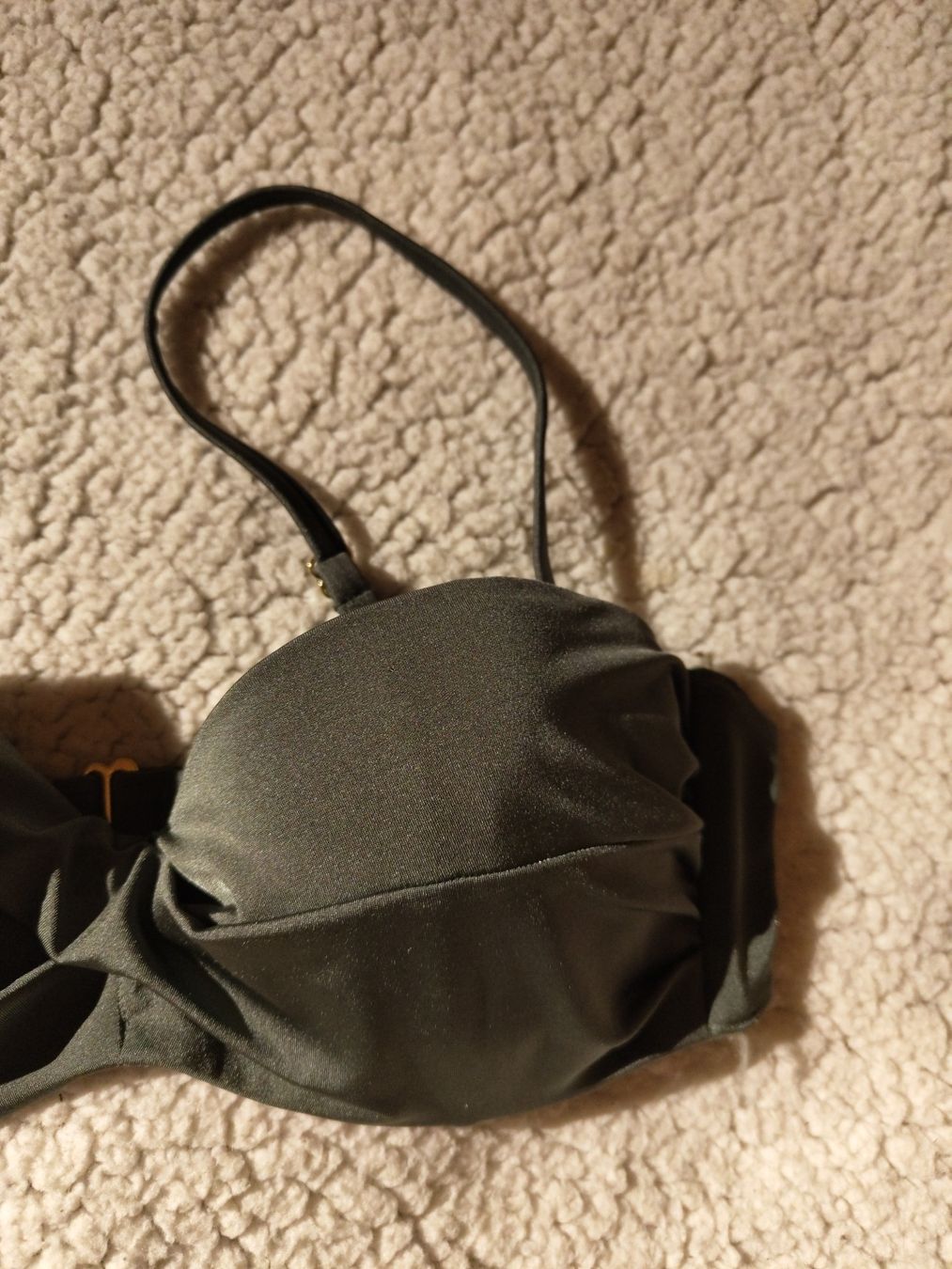 H&M Maillots de bain & Bikinis: Bikini Oberteil mit Bügel – D'occasion à Rheinau par miriam_j 1