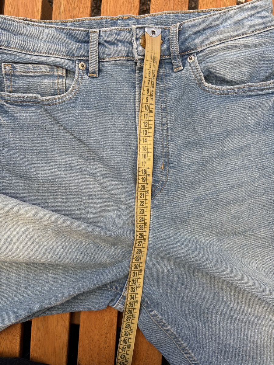 H&M Jeans: Damenjeans H&M 40 blau – Usato da Oensingen venduto da Chicotus 5