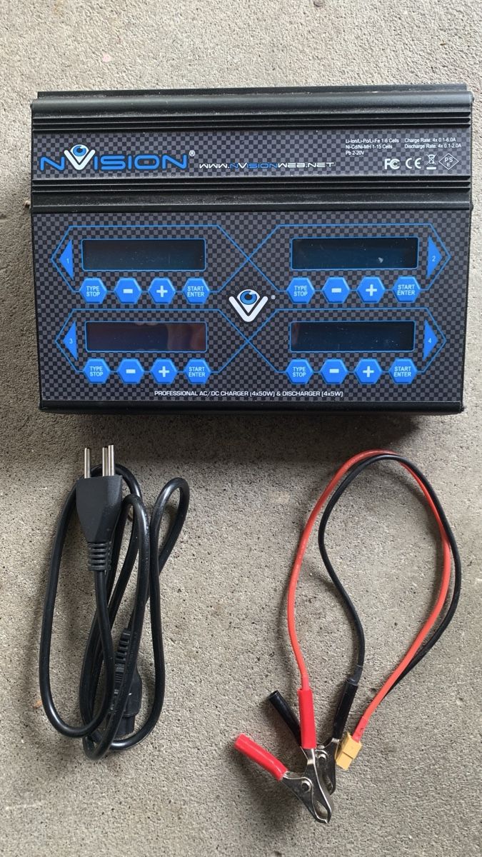 Caricabatterie: nVision Chargeur 200W Quad AC/DC – Usato da Chésopelloz venduto da Alain.W