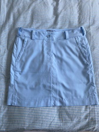 Neuer Golfjupe von Nike, 36