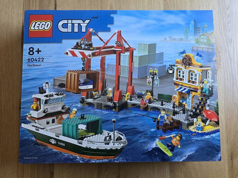 LEGO CITY Hafen mit Frachtschiff 60422 NEU & OVP (Neu und ...