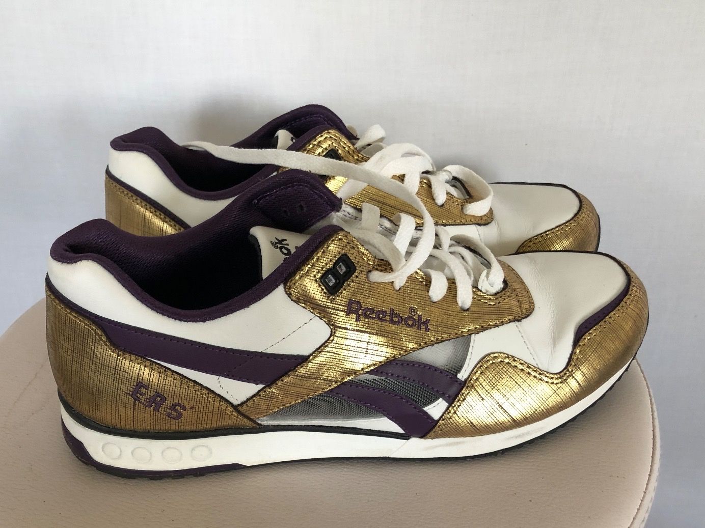 Reebok Scarpe da donna: Baskets blanches et dorées Reebok ERS Racers 40 – Nuovo (secondo la descrizione) da Coppet venduto da Vanessamode 4
