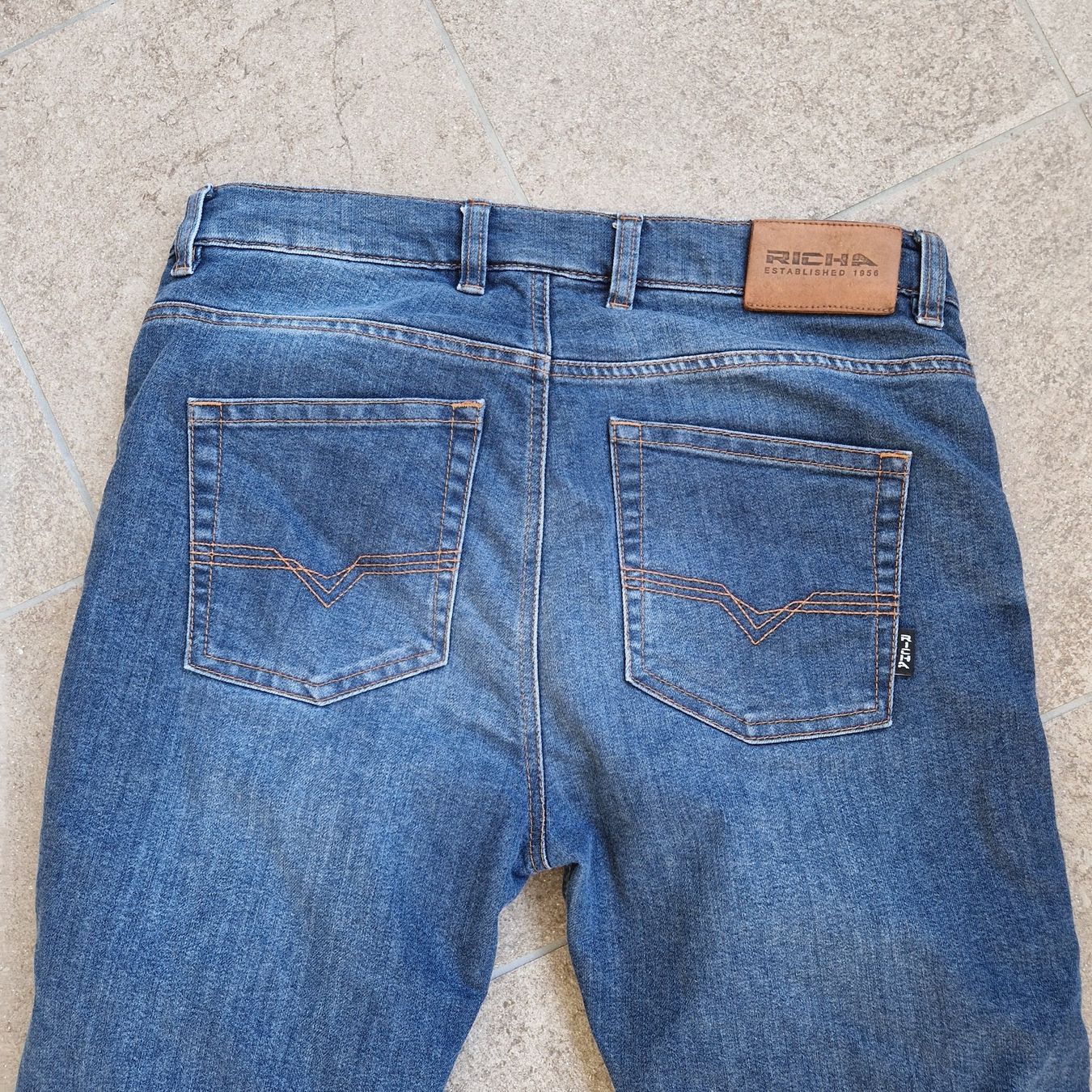 Jeans: Richa Jeans Textil Urban Motorradjeans – Usato da Nendeln venduto da Zopfie_ 5