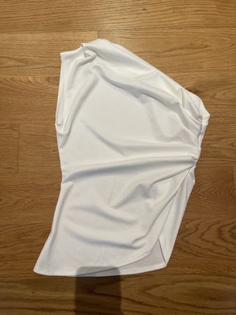 Edles weisses Damen Oberteil Gr m, one-shoulder, 