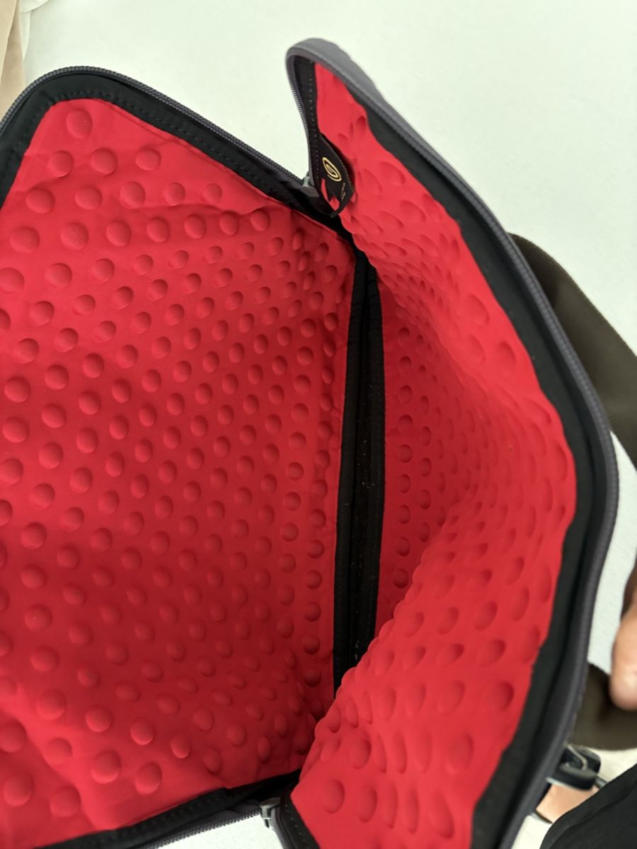 Timbuk2 Taschen: Timbuk2 Umhängetasche für Computer / iPad – Gebraucht aus Basel von ann_7w6q 3