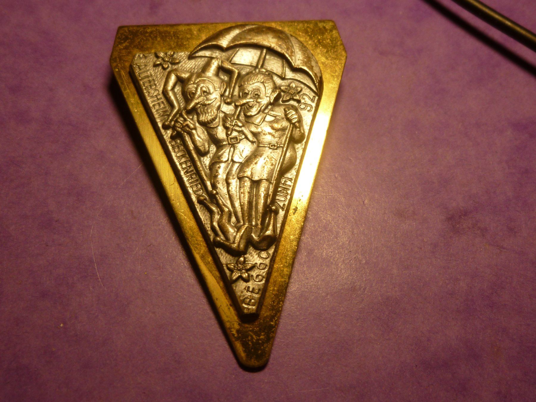 Placchette & Badge: BECKENRIED 1993 GOLD – Usato da Ried (Muotathal) venduto da Mandarin02