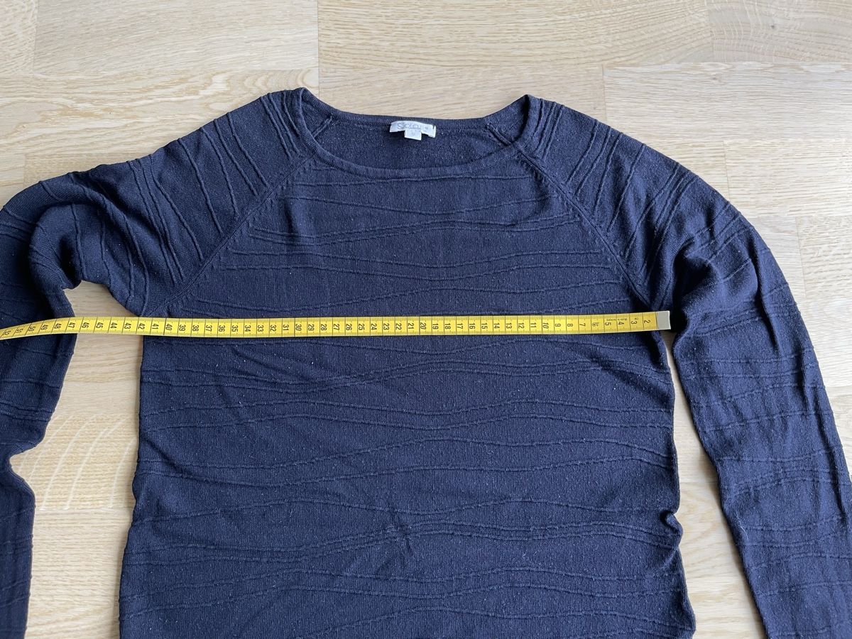 Pullover & Sweatshirts: Pullover – Gebraucht aus Zürich von AnaMK 2