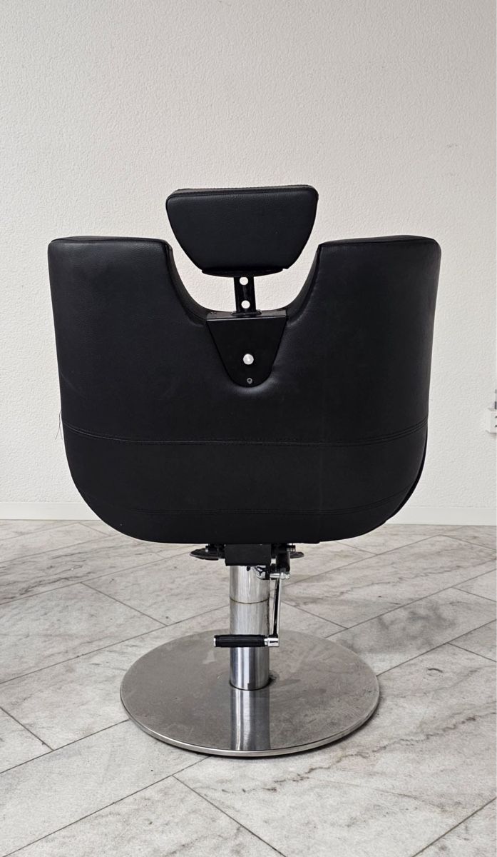 Sedie: 3x Coiffeurstuhl Friseurstuhl Barber Set – Usato da Fahrweid venduto da ber_hxd7 1
