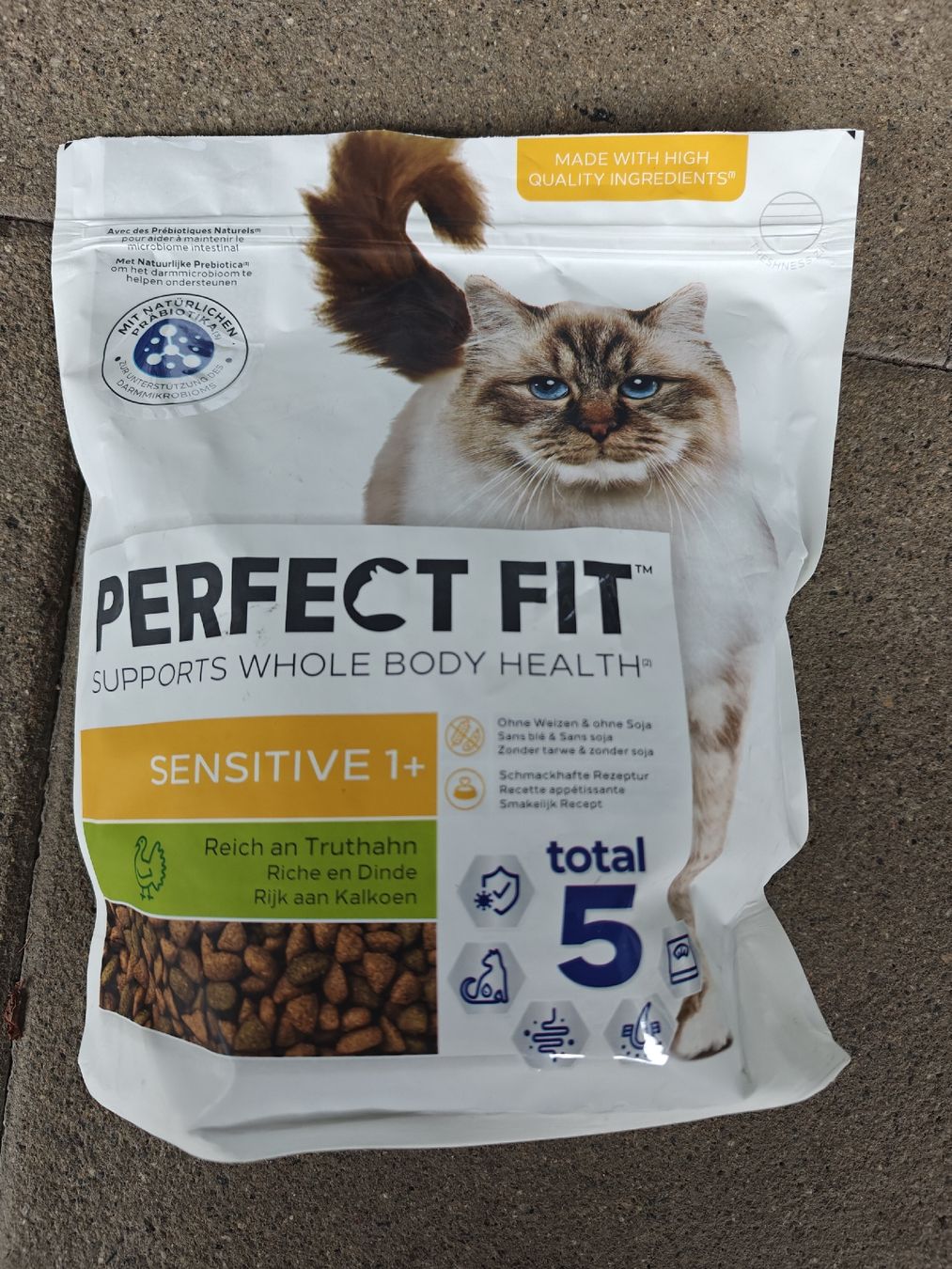 Futter: Diverses Katzenfutter und Katzenstreu – Neu (gemäss Beschreibung) aus Ehrendingen von thegreat1 5