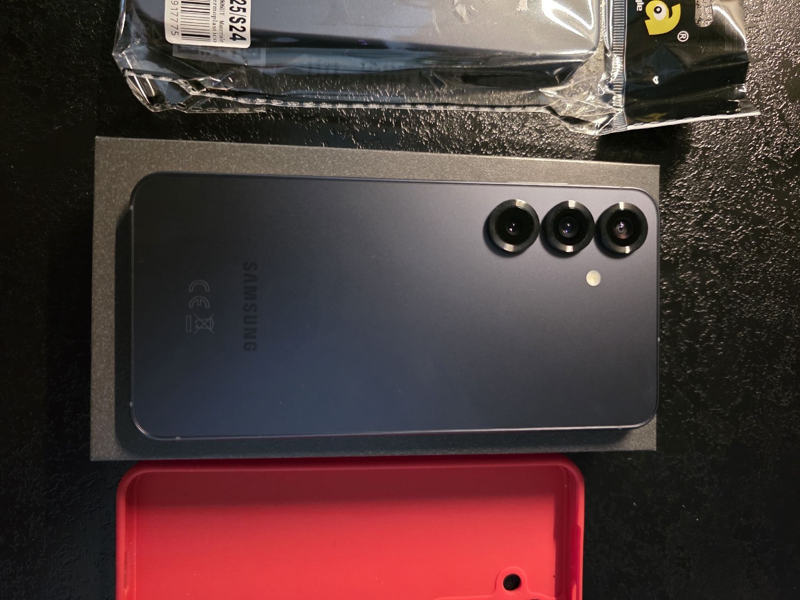Samsung Handys / Smartphones: Samsung S25, 256 Go, couleur Navy – Neu (gemäss Beschreibung) aus Saxonne (Ayent) von Dino192 3