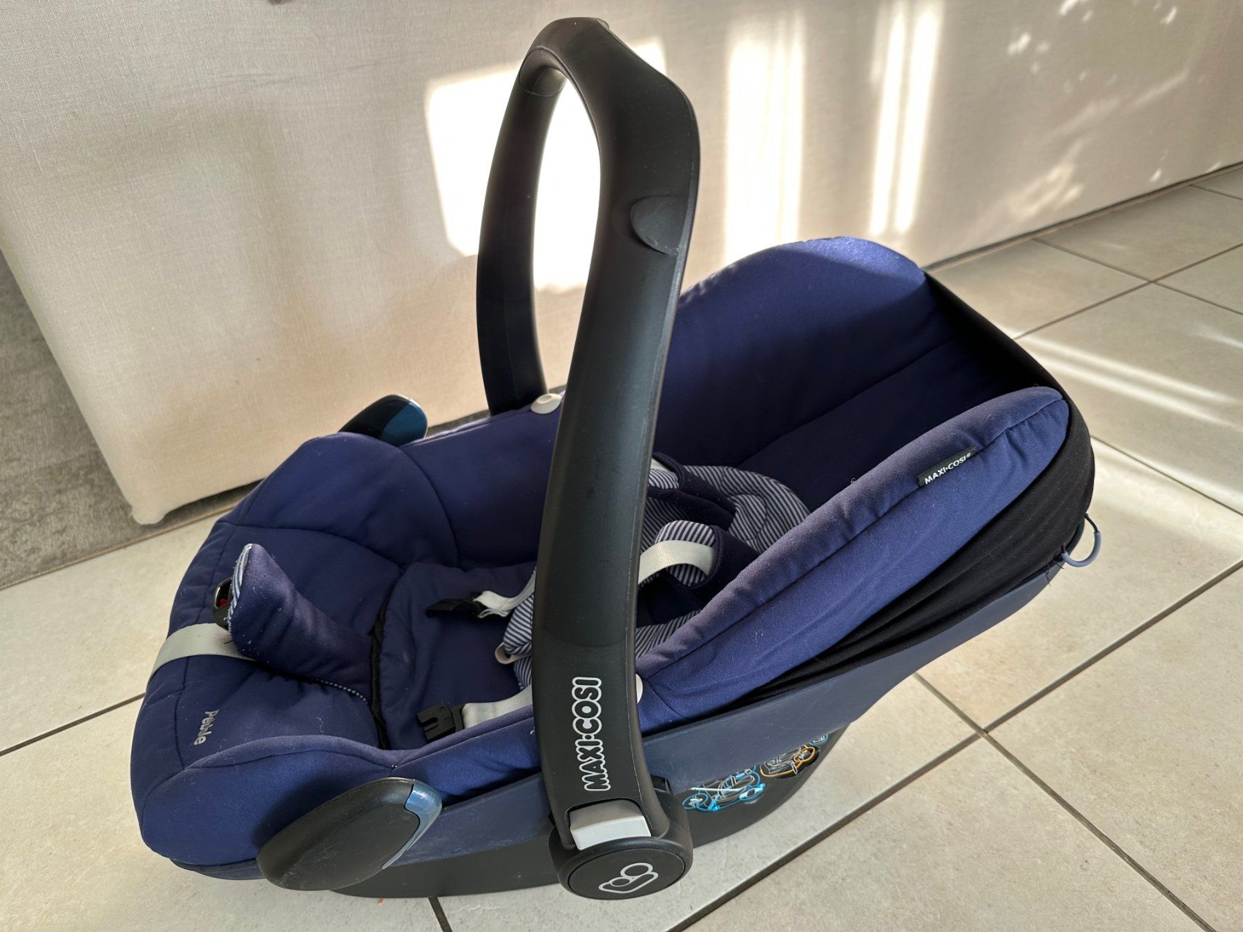 Maxi-Cosi Seggiolini per auto: Maxi-Cosi Pebble Babyschale – Usato da Nänikon venduto da marcusg70 2
