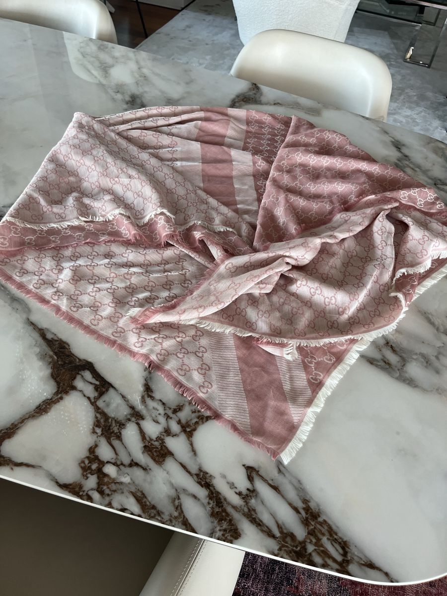 Foulard & Sciarpe: Gucci Foulard – Usato da Neftenbach venduto da gas_8cg2 1