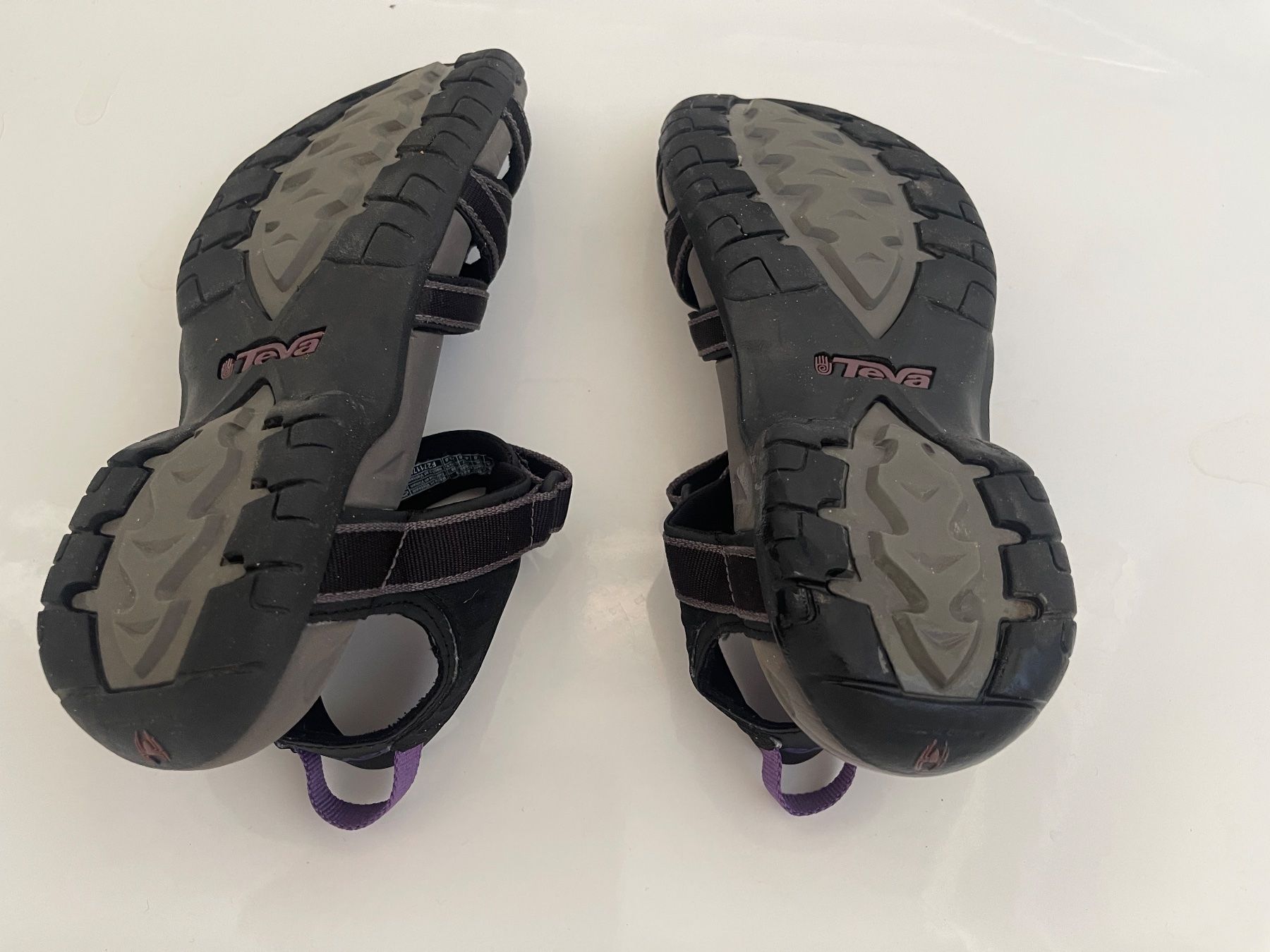 Teva Scarpe da donna: Sandale Damen – Usato da Kaiseraugst venduto da muddy_fox 2